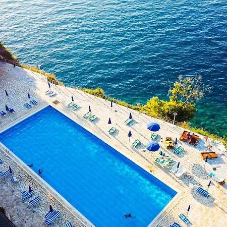 Villa Amos At Aquamarine Residence Vlorë エクステリア 写真