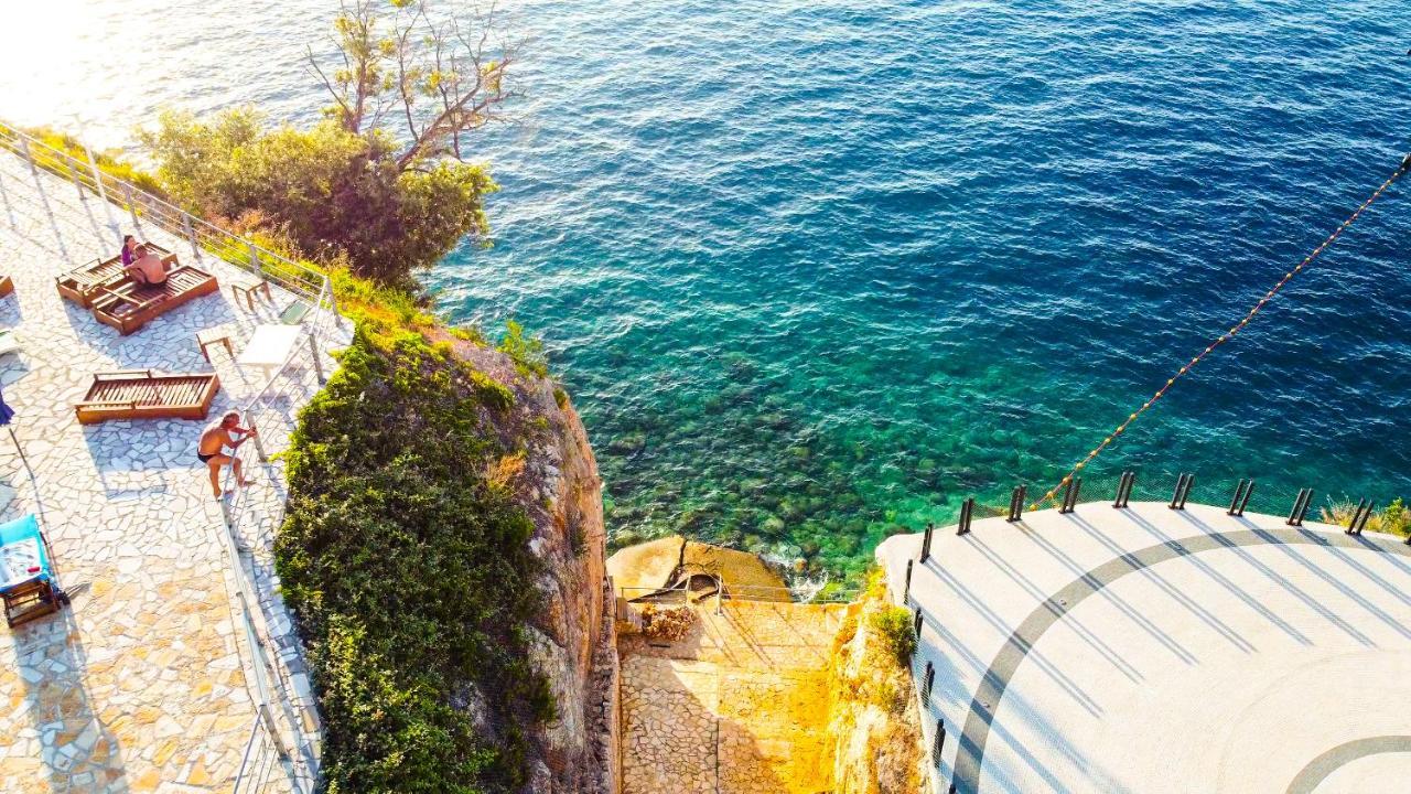 Villa Amos At Aquamarine Residence Vlorë エクステリア 写真