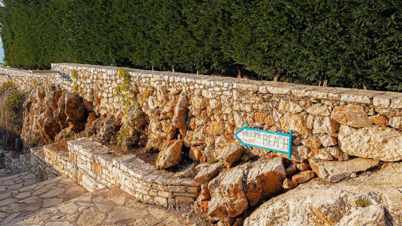 Villa Amos At Aquamarine Residence Vlorë エクステリア 写真