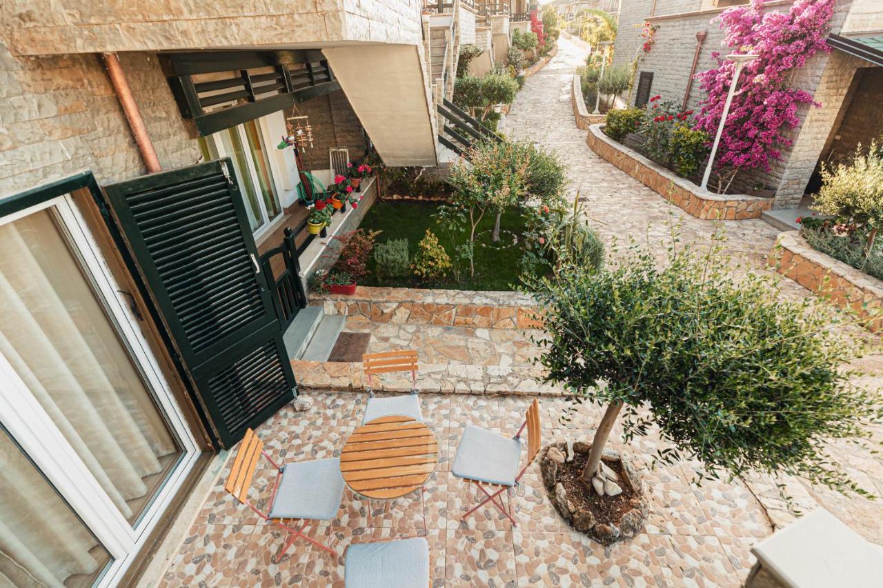 Villa Amos At Aquamarine Residence Vlorë エクステリア 写真