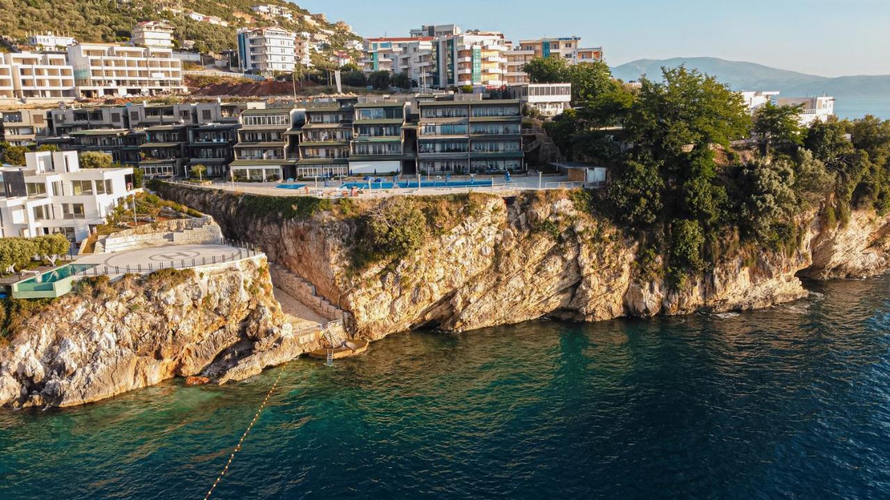 Villa Amos At Aquamarine Residence Vlorë エクステリア 写真