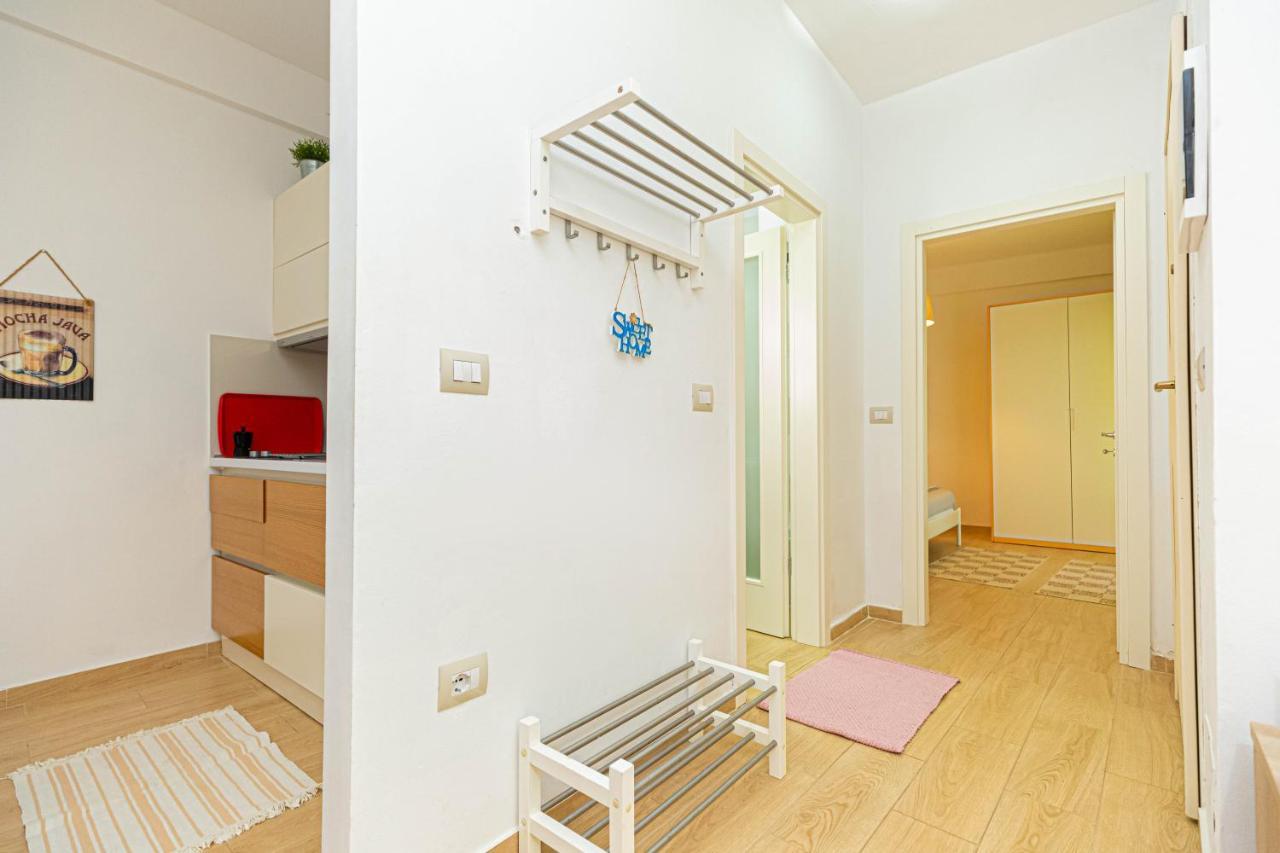 Villa Amos At Aquamarine Residence Vlorë エクステリア 写真