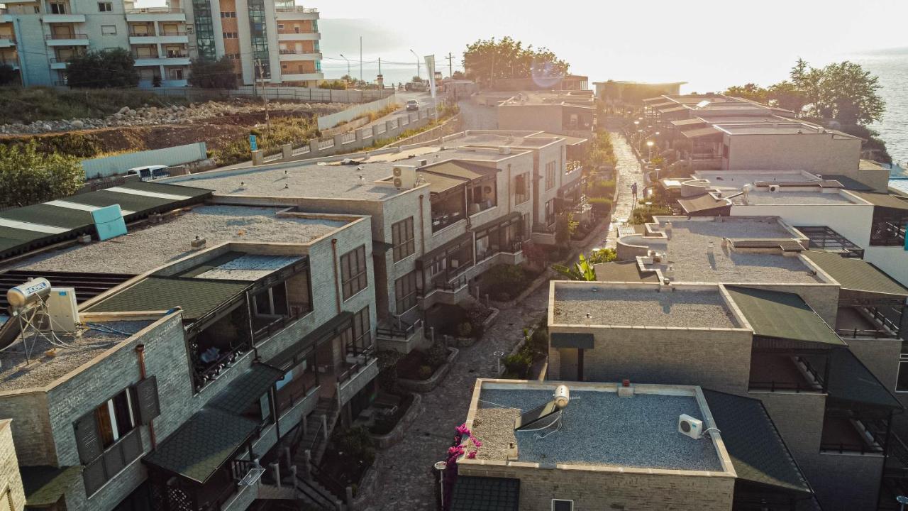 Villa Amos At Aquamarine Residence Vlorë エクステリア 写真