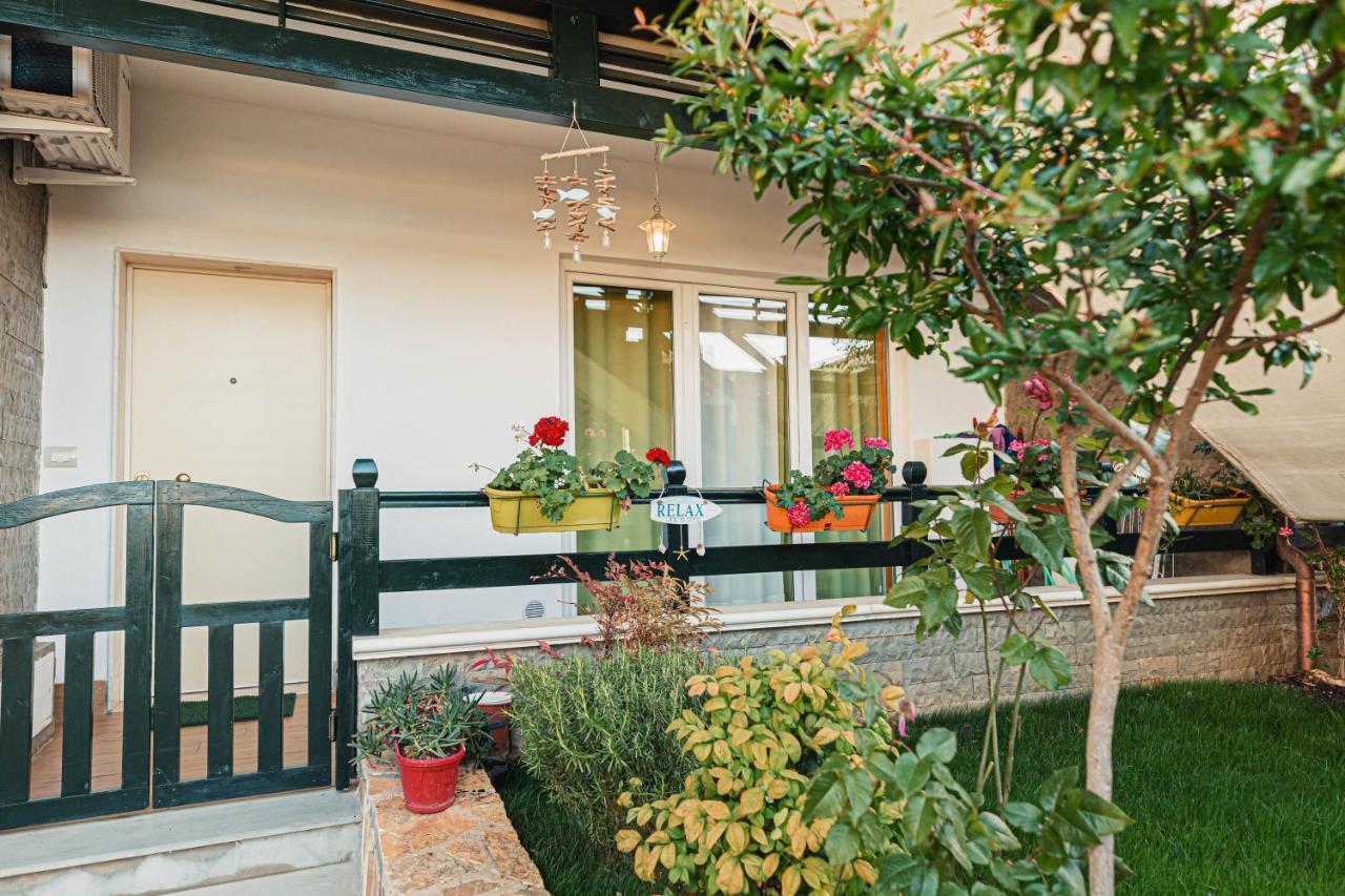 Villa Amos At Aquamarine Residence Vlorë エクステリア 写真